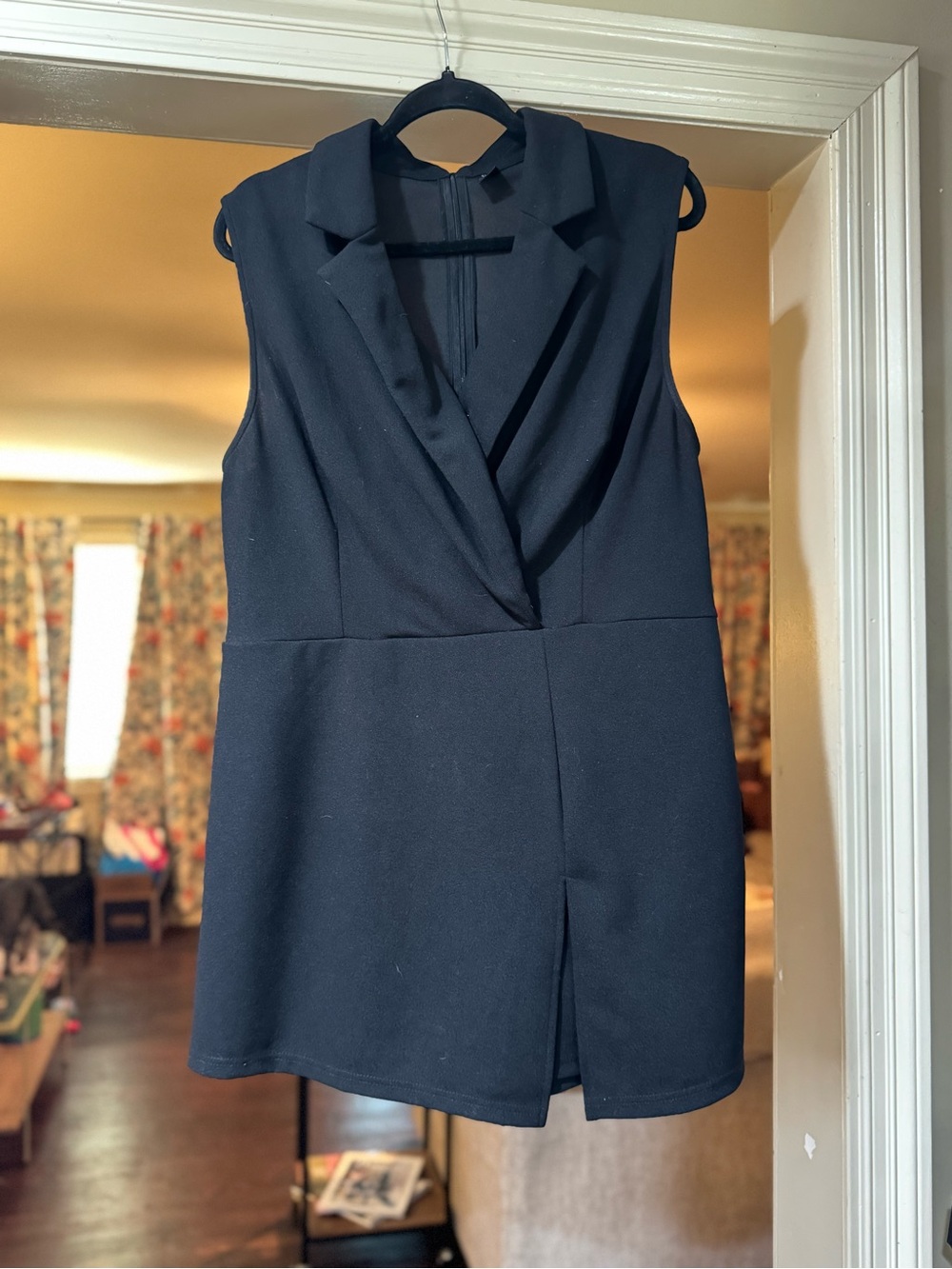 SHEIN Black Sleeveless V-Neck Skort Romper
